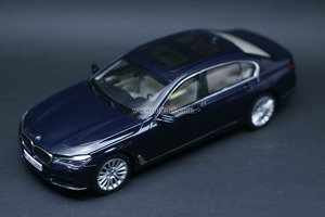 1:18 1:18 BMW 750LI  Imperial Blue 딜러버젼 7시리즈 다이캐스트 모형자동차