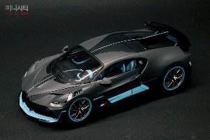 1:18 Bugatti Divo 2018 부가티 디보 다이캐스트 국내배송
