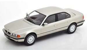 1:18 KK-Scale 1994 BMW 740i E38