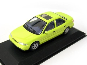 1:43 FORD Mondeo Limousine Light Green