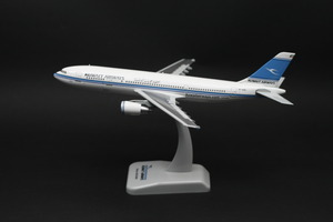 1:200 모형비행기 미니어처 키덜트 수집 Kuwait Airways A300-600R (0533GR)