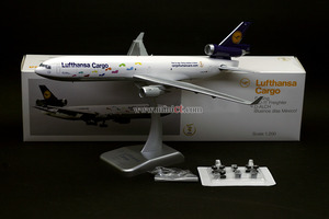 1:200 모형비행기 미니어처 키덜트 수집 LUFTHANSA MD-11F STEP BY STEP (LH46)