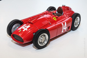 1:18 M-182 CMC Ferrari D50, 1956 GP France 14 Collins  다이캐스트 페라리 자동차 모형