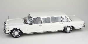 1:18 A-215 CMC Mercedes-Benz 600 Pullman Limousine White Swan 벤츠 다이캐스트 모형