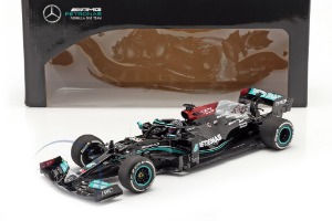 1:18 2021 Mercedes Benz AMG Petronas Formula 1 Team W12 E Performance Bahrain GP Lewis Hamilton