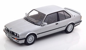 세일 상품 1:18 KK-Scale BMW 325i E30 M-Package 1 1987 silver